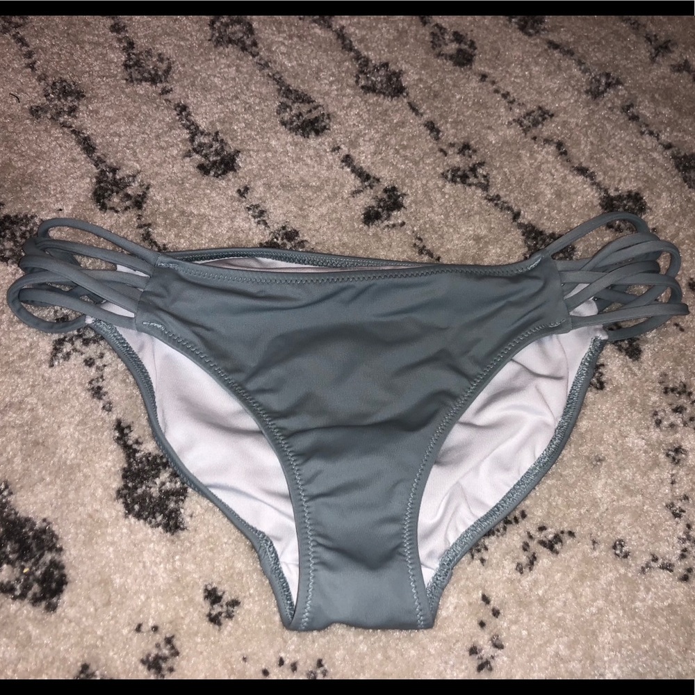 Victoria’s Secret PINK women’s swimsuit bottoms